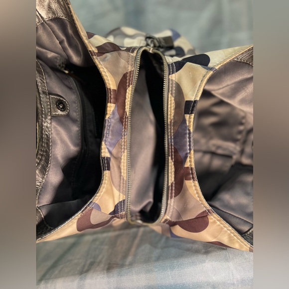 Coach Madison Graphic Op Art Bag - Picture 13 of 13